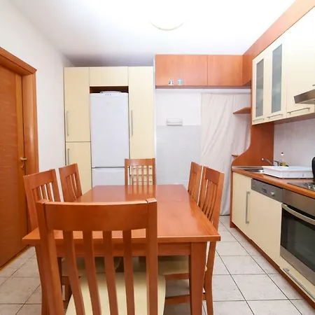 Apartament Mara